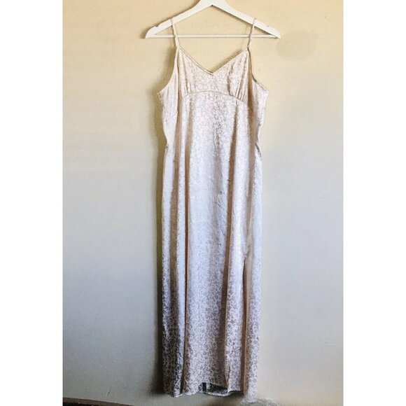 SADIE AND SAGE JUST FOR YOU SATIN MIDI DRESS IVORY FLORAL PRINT SIZE LARGE‎ - Picture 4 of 13